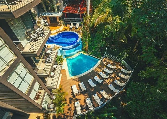 Сity center hotels Jungle Vista Boutique